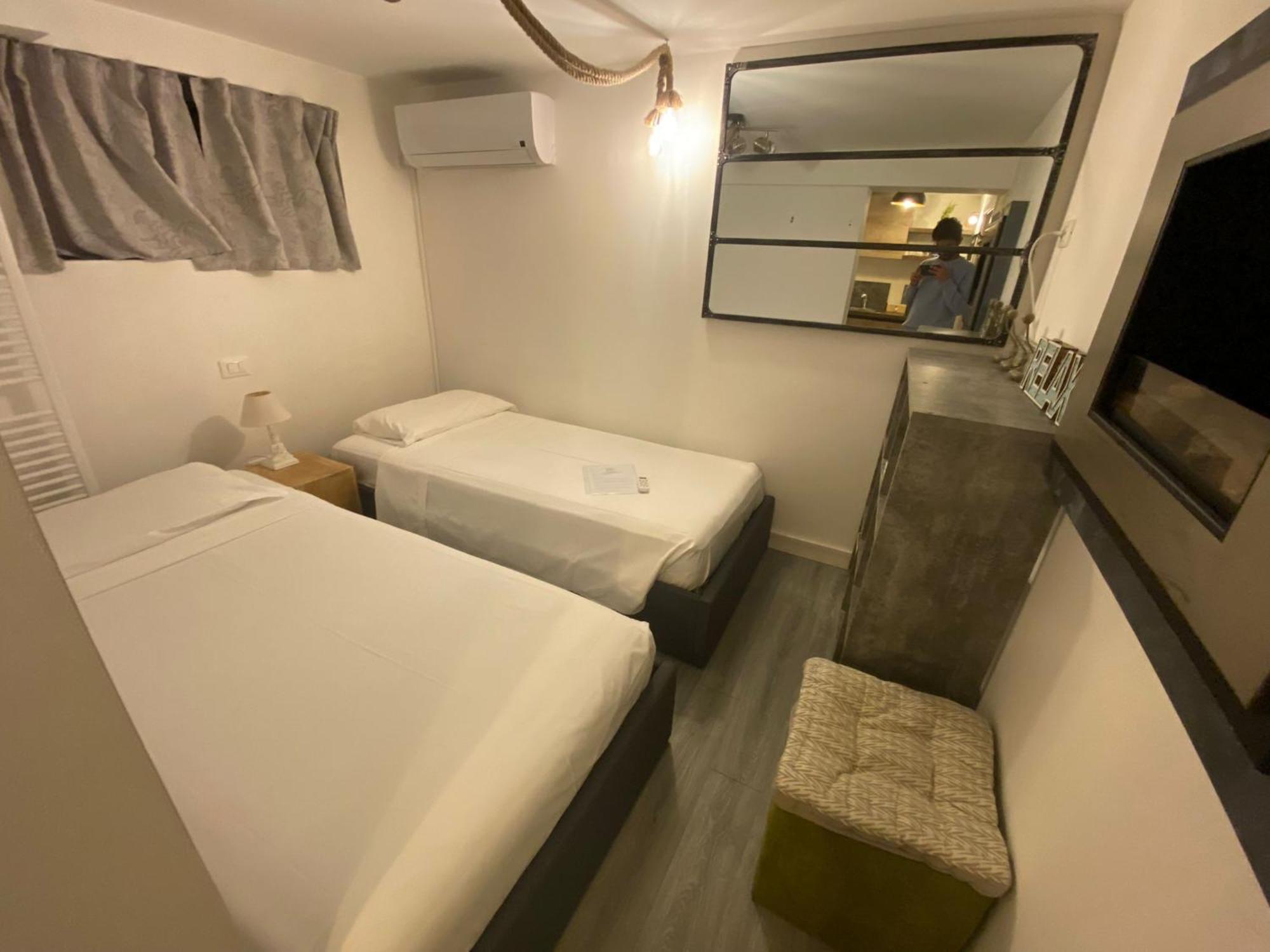 Double A Guest House Mestre Exteriér fotografie