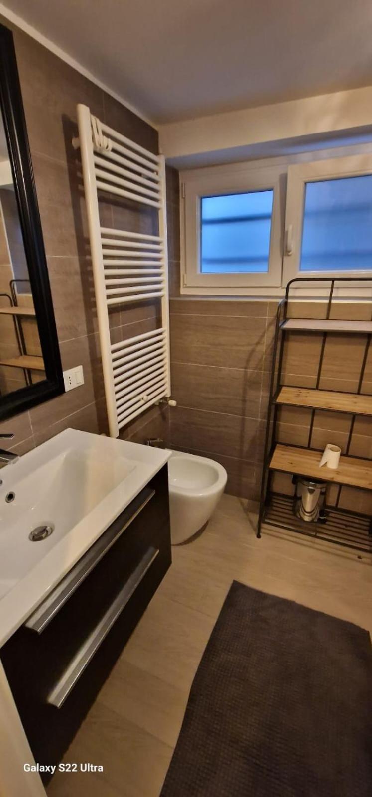 Double A Guest House Mestre Exteriér fotografie